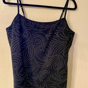 Adjustable straps, built in bra, tank